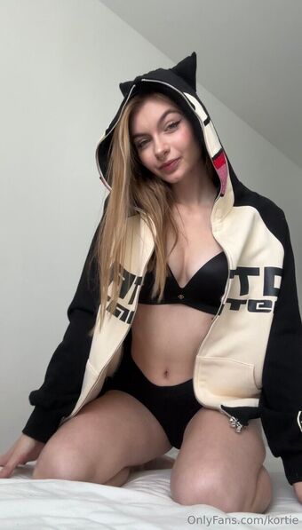 Kortie Nakenläckor OnlyFans Foto 44