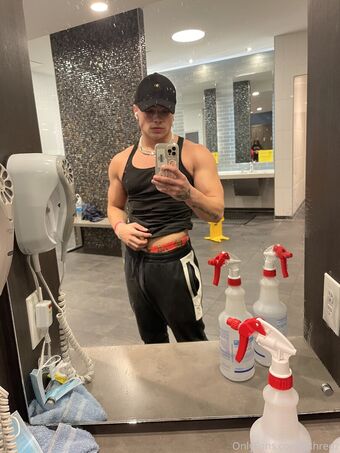 kshredz Nakenläckor OnlyFans Foto 2