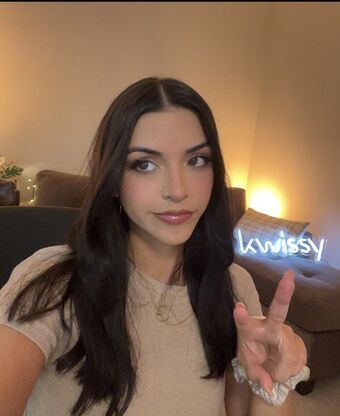 kwissy Nakenläckor OnlyFans Foto 28