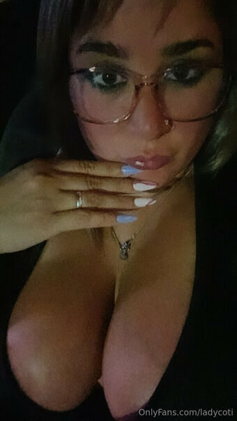 ladycoti Nakenläckor OnlyFans Foto 9