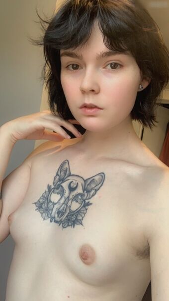 Lain Arbor Nakenläckor OnlyFans Foto 40