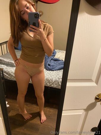 laineylynn21 Nakenläckor OnlyFans Foto 8