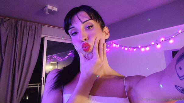 lalucer0 Nakenläckor OnlyFans Foto 5