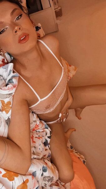 Lana Devone Nakenläckor OnlyFans Foto 19