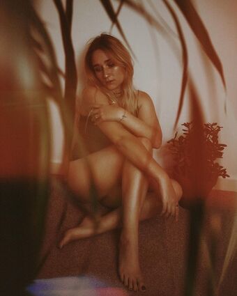 Leafys.Visuals Nakenläckor OnlyFans Foto 3
