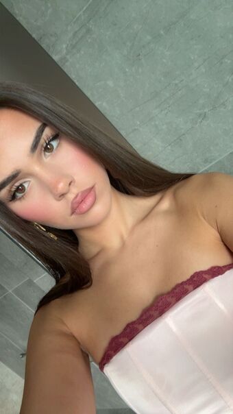 Leah Halton