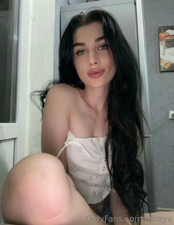lefreya Nakenläckor OnlyFans Foto 7