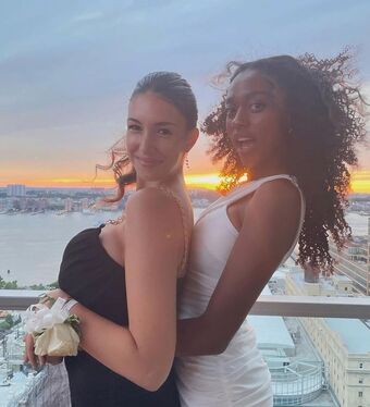 Leilani Azalea Nakenläckor OnlyFans Foto 36