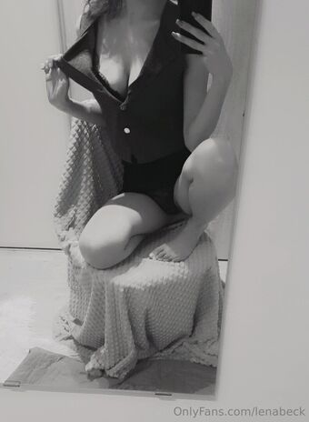 lenabeck Nakenläckor OnlyFans Foto 1