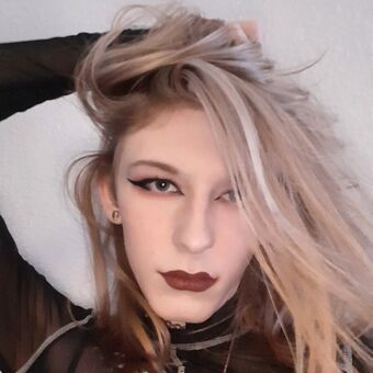 Lenathelicious Nakenläckor OnlyFans Foto 11