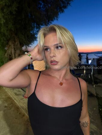 Leonacd Nakenläckor OnlyFans Foto 17