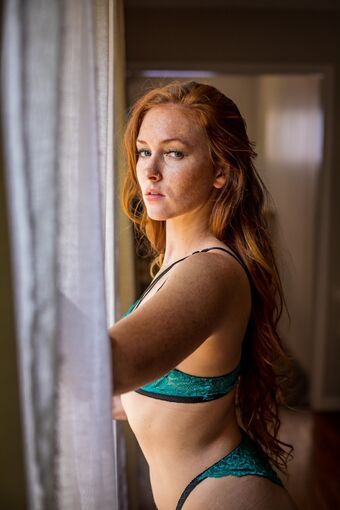Leslie Nakenläckor OnlyFans Foto 6