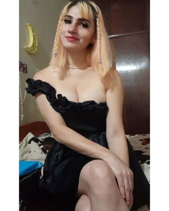 Letibella Nakenläckor OnlyFans Foto 19
