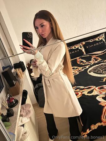 leyla.bones1 Nakenläckor OnlyFans Foto 19