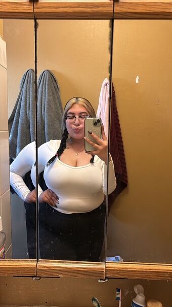 Lightnesss Nakenläckor OnlyFans Foto 12
