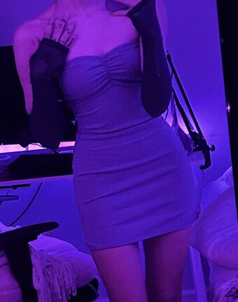 lilbunitay Nakenläckor OnlyFans Foto 3