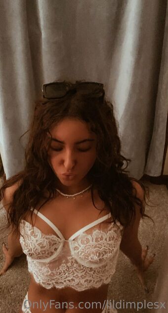 lildimplesx Nakenläckor OnlyFans Foto 14