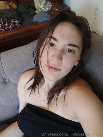 lillylovespenisland
