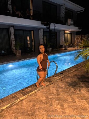 lillymidget Nakenläckor OnlyFans Foto 5