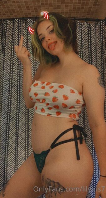 lilyiris7 Nakenläckor OnlyFans Foto 15