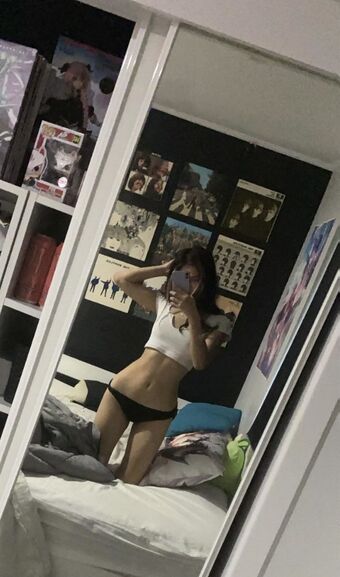 LilyLuvsOf Nakenläckor OnlyFans Foto 11