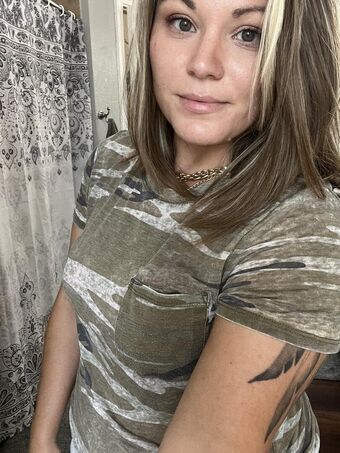 linabebe123 Nakenläckor OnlyFans Foto 7