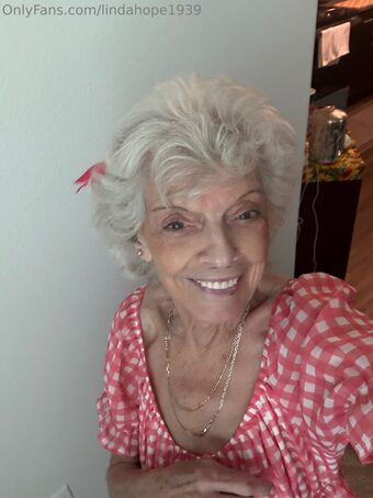 lindahope1939 Nakenläckor OnlyFans Foto 86