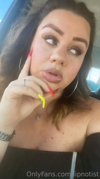 lipnotist Nakenläckor OnlyFans Foto 10