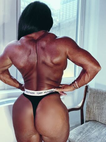 Lisafbb Nakenläckor OnlyFans Foto 9