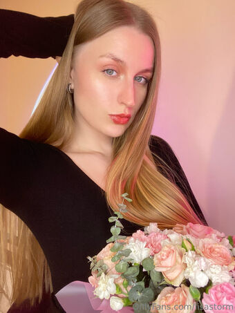 lisastorm Nakenläckor OnlyFans Foto 11
