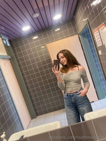 lisatheoctopus Nakenläckor OnlyFans Foto 13