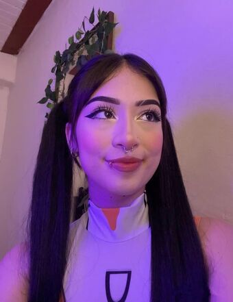 lisethc3 Nakenläckor OnlyFans Foto 3