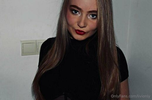 livionly Nakenläckor OnlyFans Foto 32
