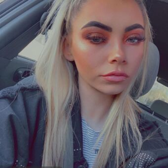 Lolateen18 Nakenläckor OnlyFans Foto 2