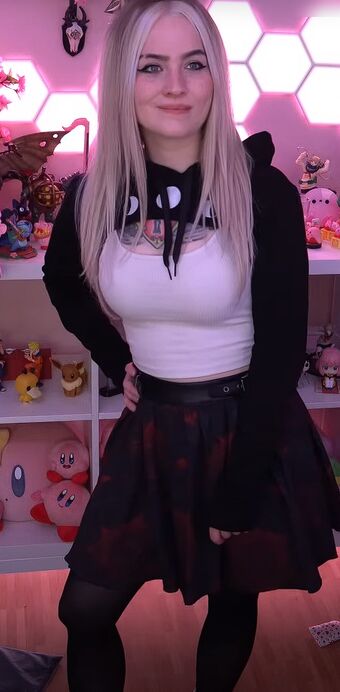 LostKittn Nakenläckor OnlyFans Foto 44