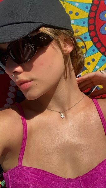 loweasy___ Nakenläckor OnlyFans Foto 2