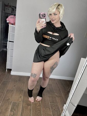 lowkeyree Nakenläckor OnlyFans Foto 14