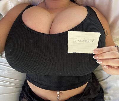 lowrymae Nakenläckor OnlyFans Foto 2