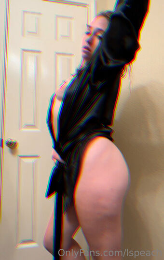 lspeach Nakenläckor OnlyFans Foto 10
