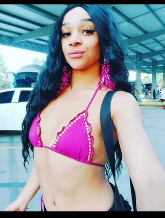 Lua Sophia Nakenläckor OnlyFans Foto 1