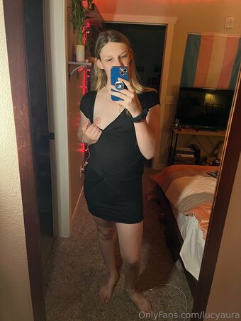 lucyaura Nakenläckor OnlyFans Foto 34