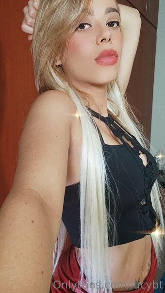 lucybt Nakenläckor OnlyFans Foto 13