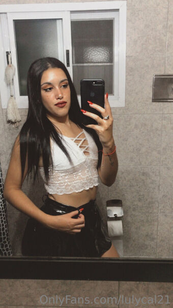 lulycal21 Nakenläckor OnlyFans Foto 11