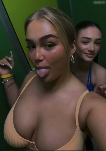 Lusandraa Nakenläckor OnlyFans Foto 14
