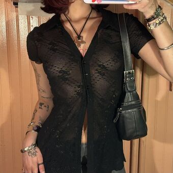 lycheenotes Nakenläckor OnlyFans Foto 5