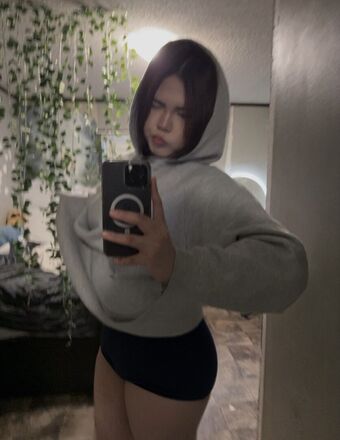 macadeiiic Nakenläckor OnlyFans Foto 3