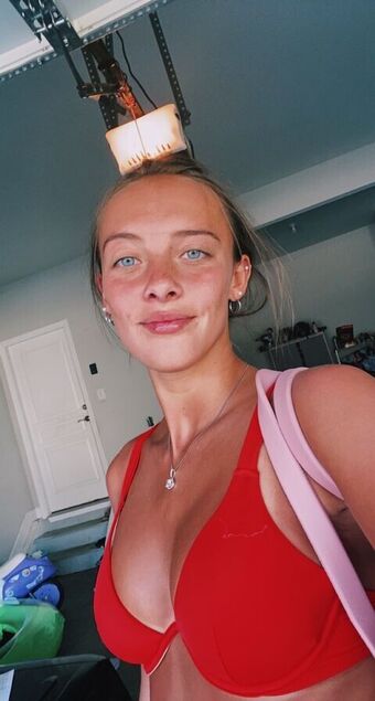 Mackenzie Holton