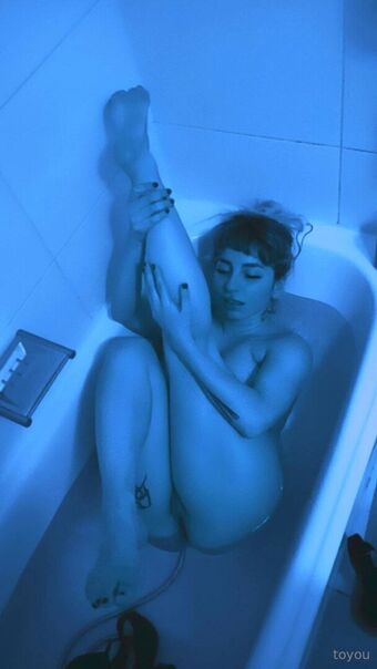 maddicted Nakenläckor OnlyFans Foto 3