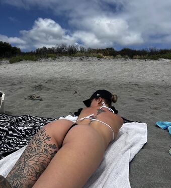 Maddygrutt Nakenläckor OnlyFans Foto 4