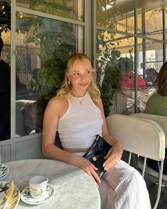 madlinee Nakenläckor OnlyFans Foto 5